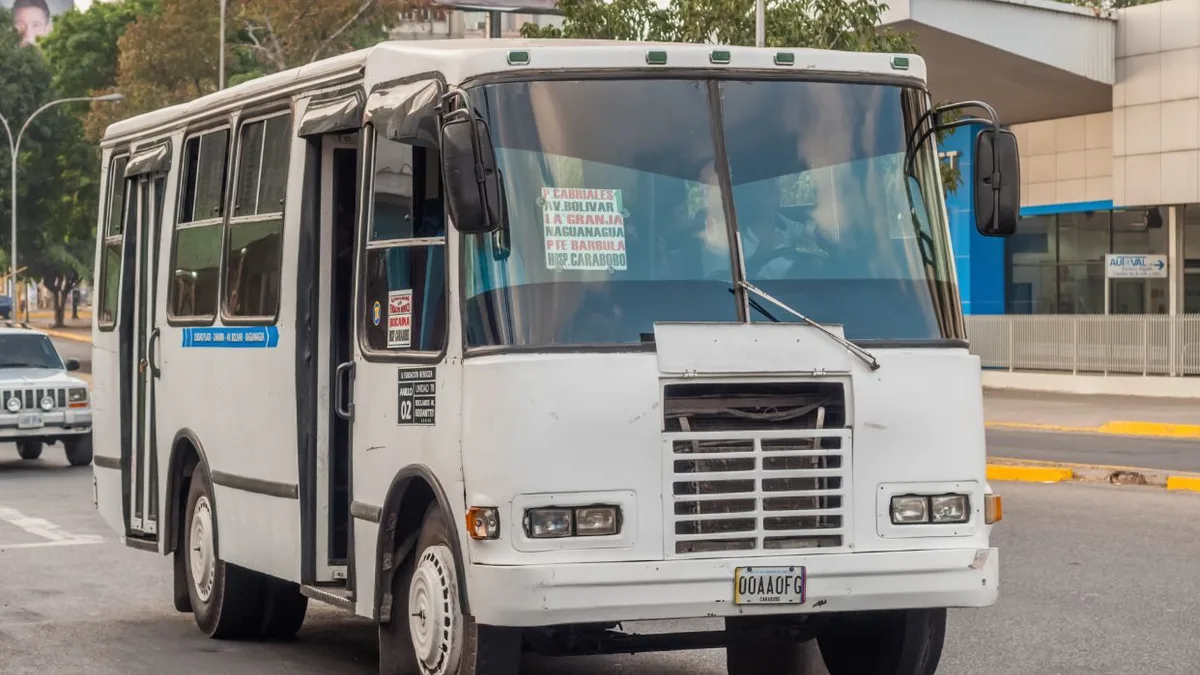 Avanza digitalización del pago del pasaje urbano en Guayana