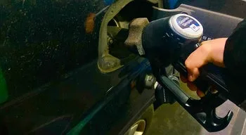Combustíveis. Gasóleo volta a aumentar 4,5 cêntimos e Gasolina baixa 1,5