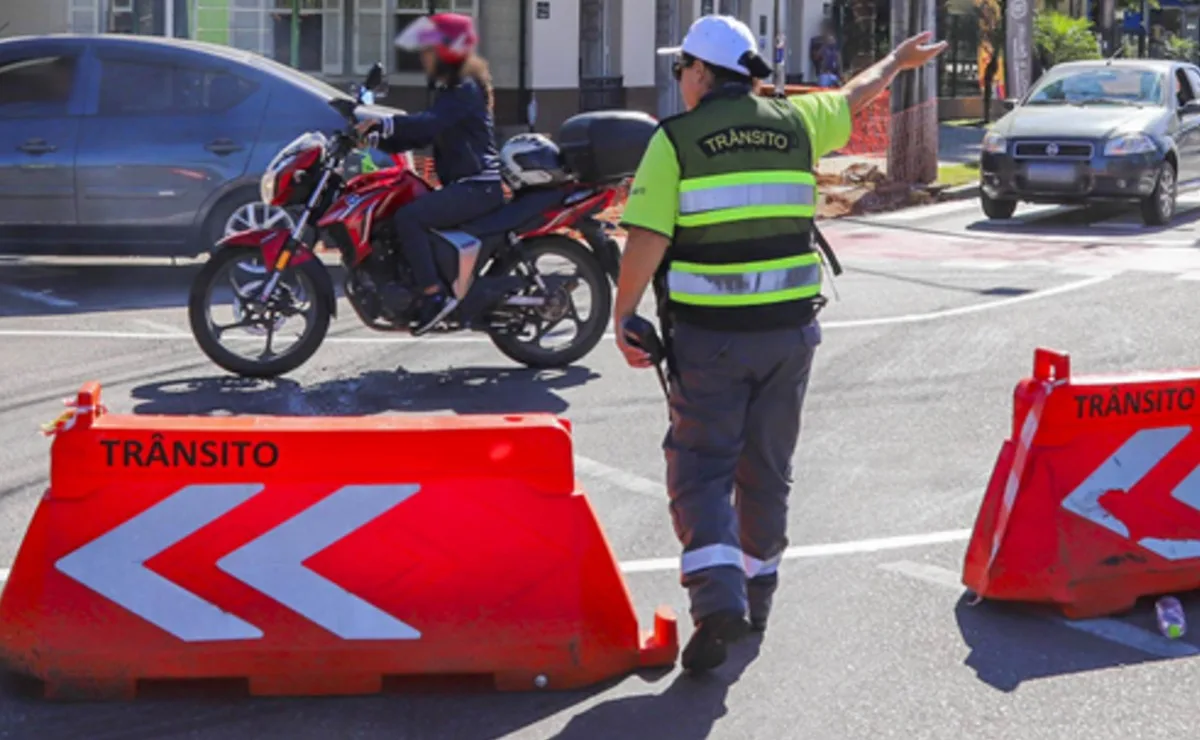 Vai circular por Curitiba? Duas corridas de rua provocam mudanças no trânsito neste domingo; confira os locais