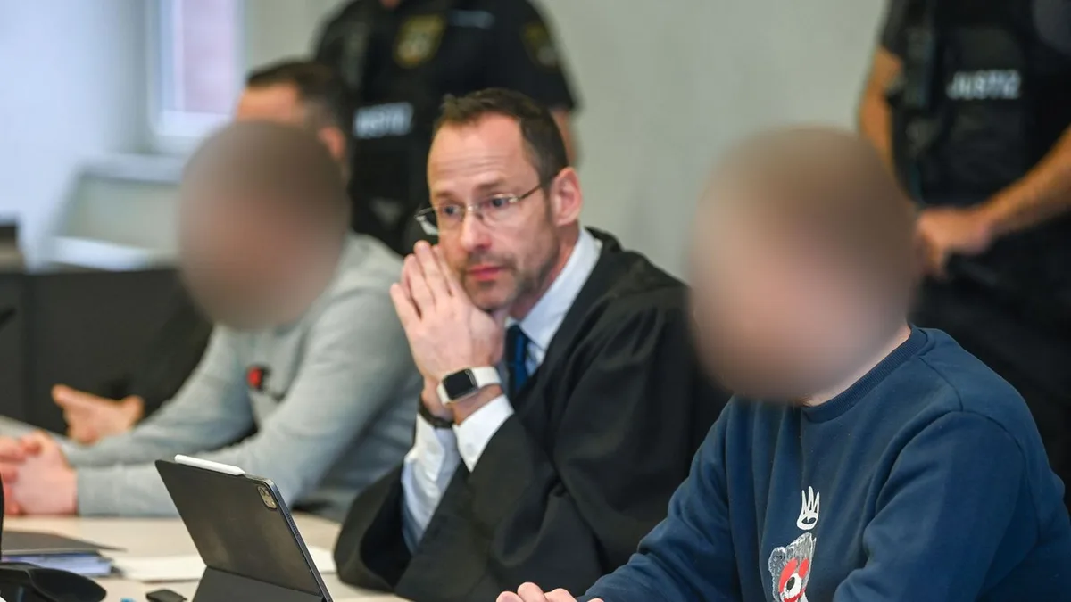 Sechs Jahre Haft gefordert: Brandstiftung: Urteil in Prozess gegen Fotografen erwartet