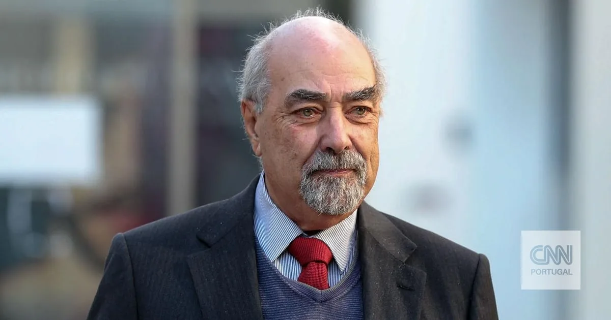 "Não somos visita de casa. Não tenho nada contra ele": Mário Lino e Teixeira dos Santos descrevem em tribunal relação com Sócrates