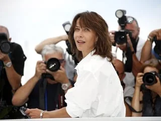Accusations visant Patrick Bruel : « Il faut que ces femmes soient entendues », réagit Sophie Marceau