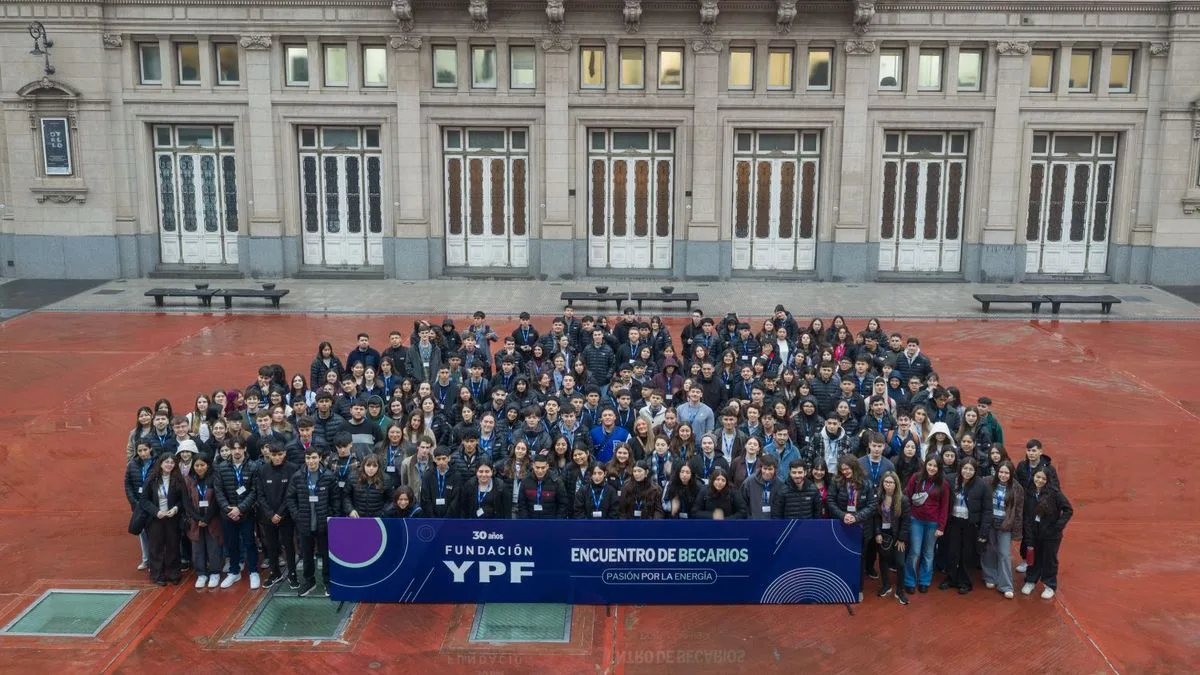Fundación YPF festeja sus 30 años con un encuentro de 250 becarios