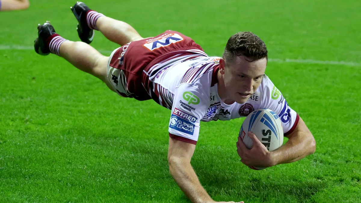 Wigan top Super League table with win over Wakefield as Leigh rout Bradford