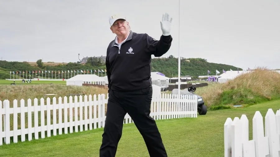 Trump planning visit to Ireland for tournament at his golf course