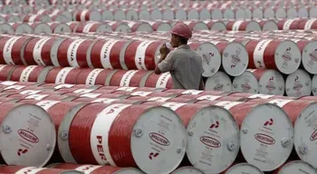 Preço do petróleo inicia semana com subida acentuada
