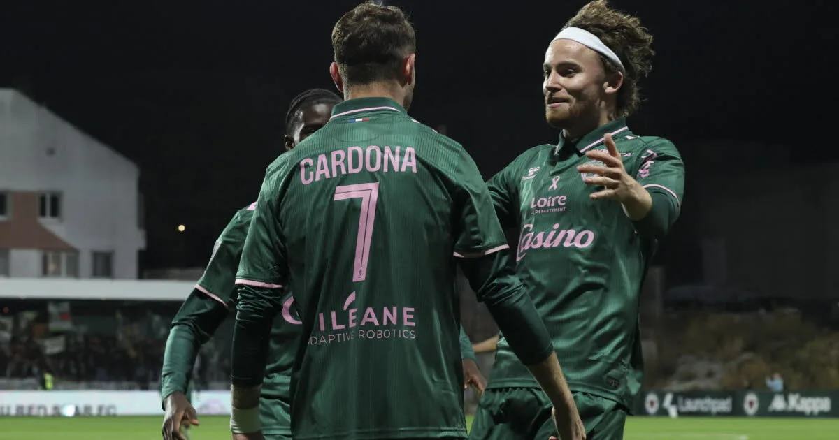 Football - Ligue 2. « Les joueurs ont su garder le contrôle » : l’ASSE, leader à sang-froid