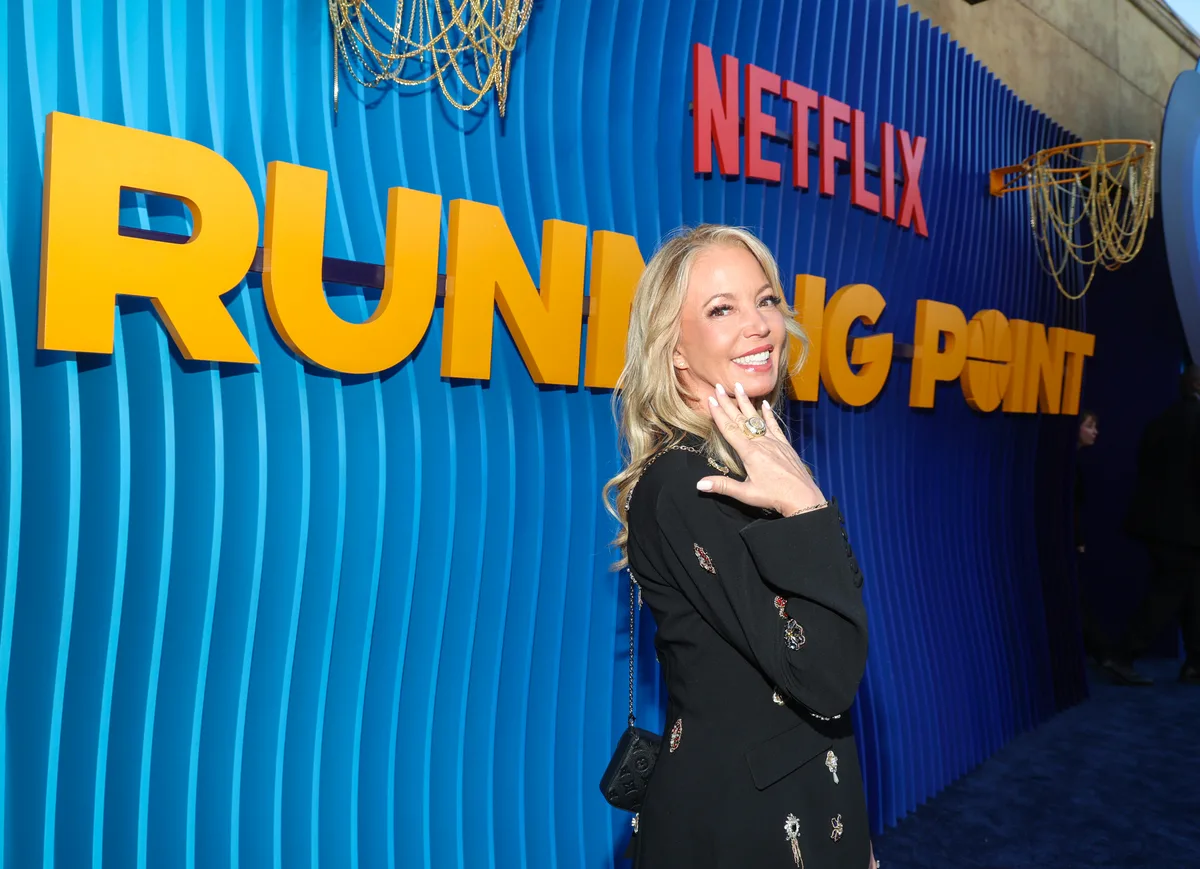 Jeanie Buss Plays Offense With Her Selling Siblings In Order To Keep Lakers Stake