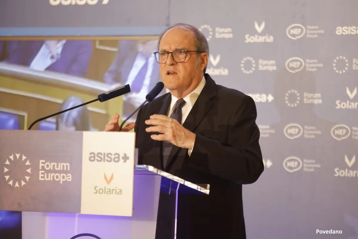 El Defensor del Pueblo interpone un recurso de amparo ante el Constitucional por la suspensión del voto de los nacionalizados por la ‘ley de nietos’
