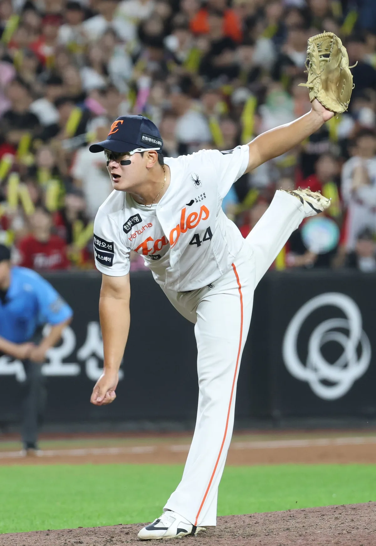 한화 김서현 105일 만의 1군 등판...공 22개 던지며 3분의 2이닝 1실점