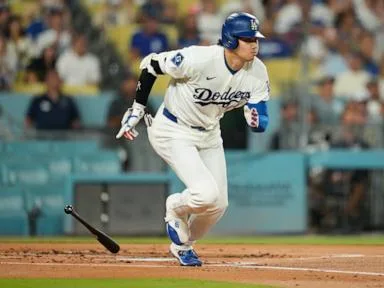 Shohei Ohtani gets a hit in his return to the Dodgers' lineup after 2 weeks out