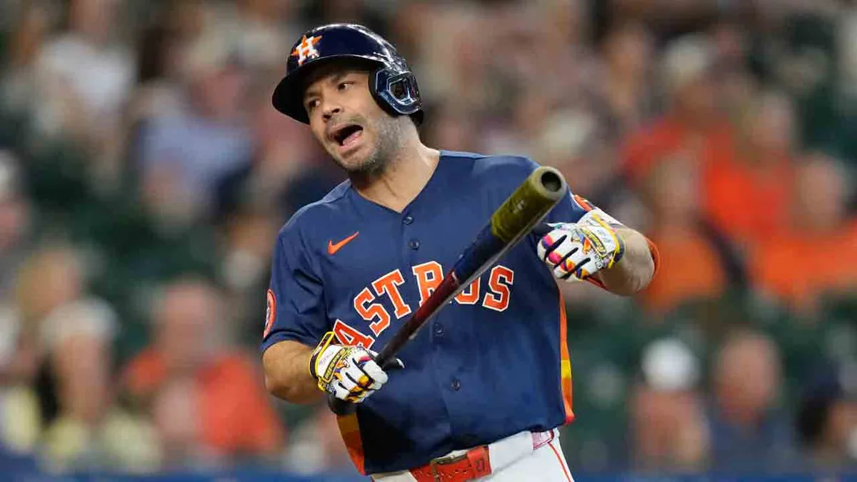 American League wild-card roundup: Rangers, Astros tied atop AL West