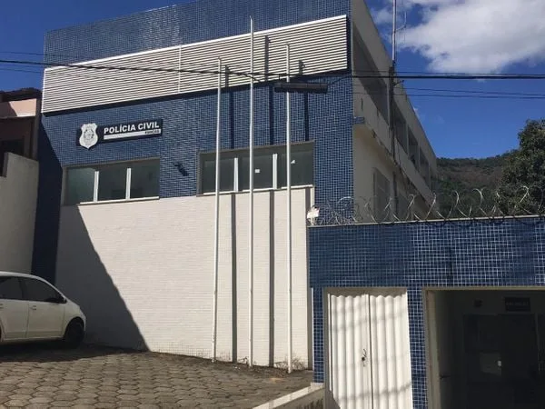 Pai e filho são presos suspeitos de atirar na cabeça de universitário em Pancas