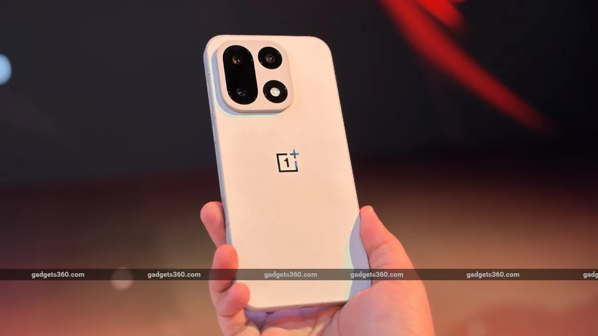 OnePlus 16 to Launch With a Custom BOE Display, Notable Camera Upgrade, Tipster Claims