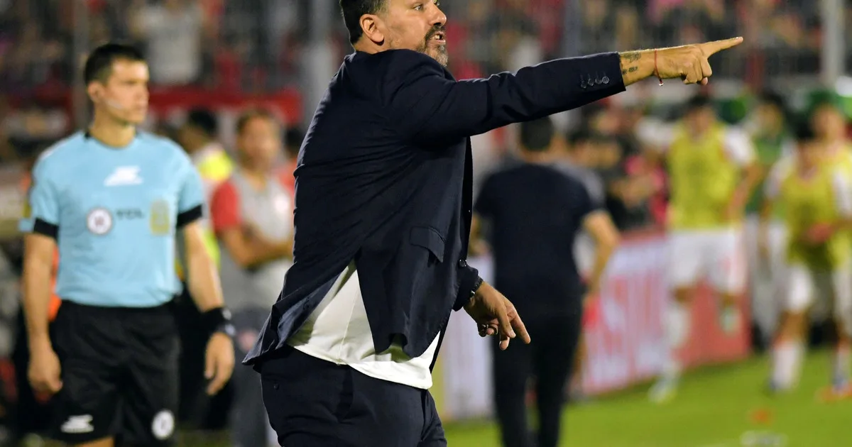 Fabbiani: del fútbol que "se muere" si se va Messi a la banca a Ponzio como técnico de River