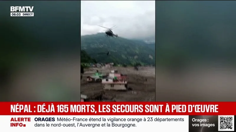 Crues au Népal: au moins 165 morts et plus d'un millier de disparus