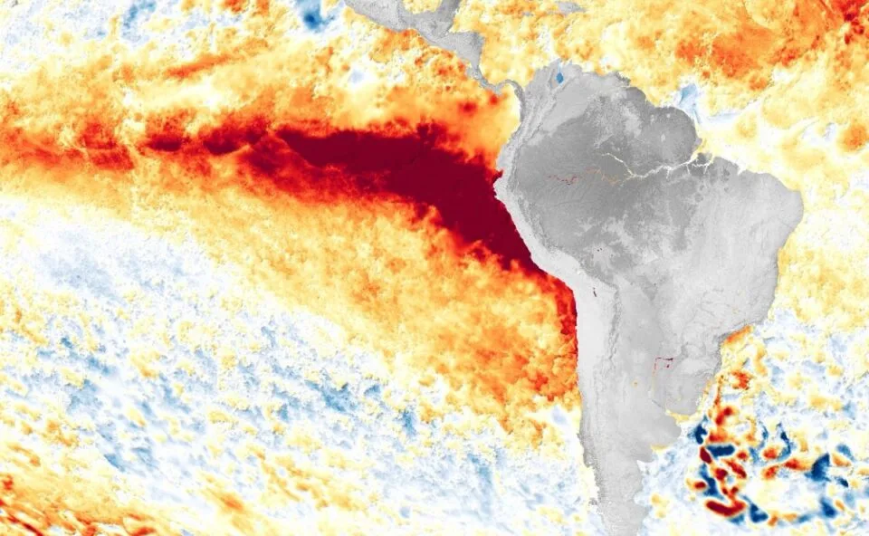 Super El Niño se intensifica e aumenta em 4,5ºC as águas na costa da América do Sul; especialistas alertam para risco