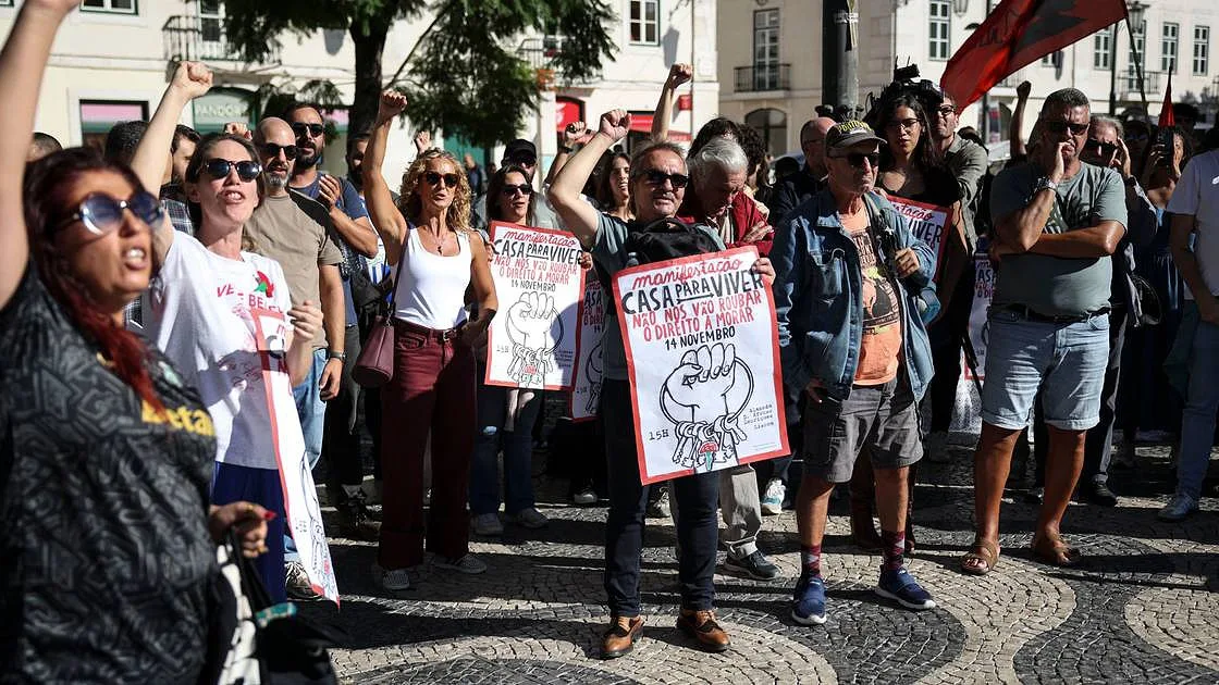 Movimento Casa para Viver marca manifestação para dia 27 de outubro