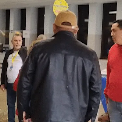 Bancários de cerca de 30 agências da Capital param em protesto por reajuste