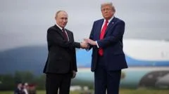 As críticas a Trump por seu plano de importar diesel russo: 'Um porto seguro financeiro para a Rússia enquanto mata civis na Ucrânia'