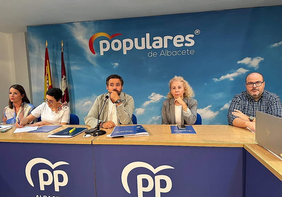 Núñez: «Mientras Page siga al frente de Castilla-La Mancha, la sanidad seguirá deteriorándose»
