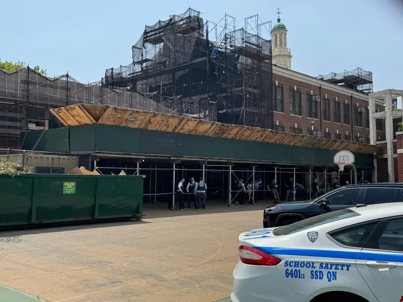 Horror en Nueva York: hallaron el cadáver de un hombre en la chimenea de una escuela en Queens
