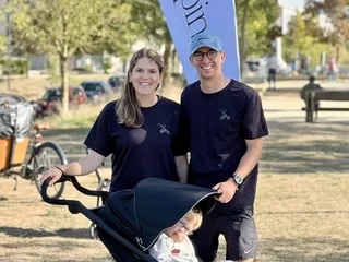 « Même dans les montées, c’était facile » : ce couple loue des poussettes de course à pied, les parents adorent