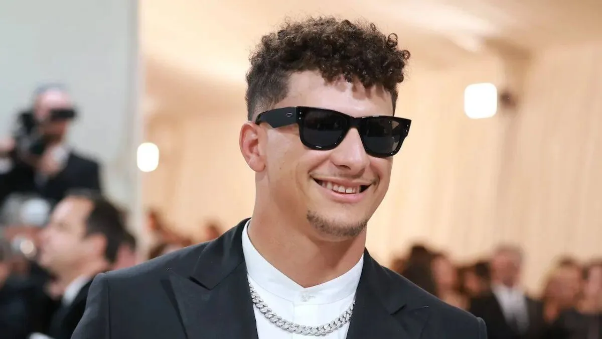 Patrick Mahomes 8-acre Missouri estate features football field and golf hole