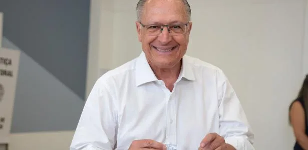 Alckmin reúne filha de FHC e neto de Covas em pedido de voto para Lula
