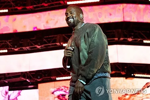 카녜이 웨스트, 유럽서 퇴짜맞고 러시아 콘서트 추진
