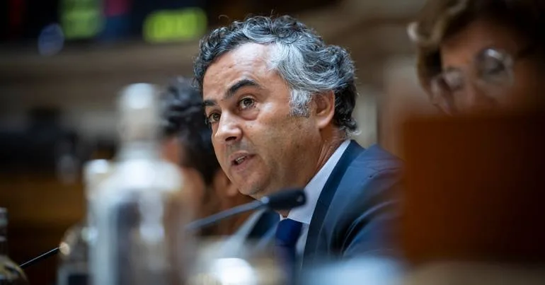 Ministro vai investigar escolas que recusaram alunos