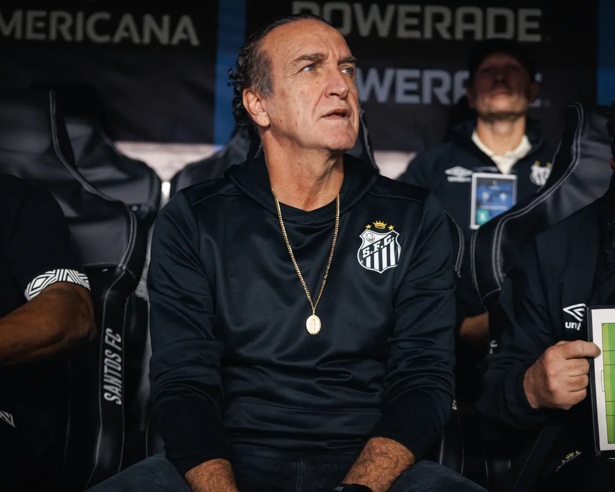Cuca destaca união do Santos após vitória e projeta sequência decisiva no Brasileirão