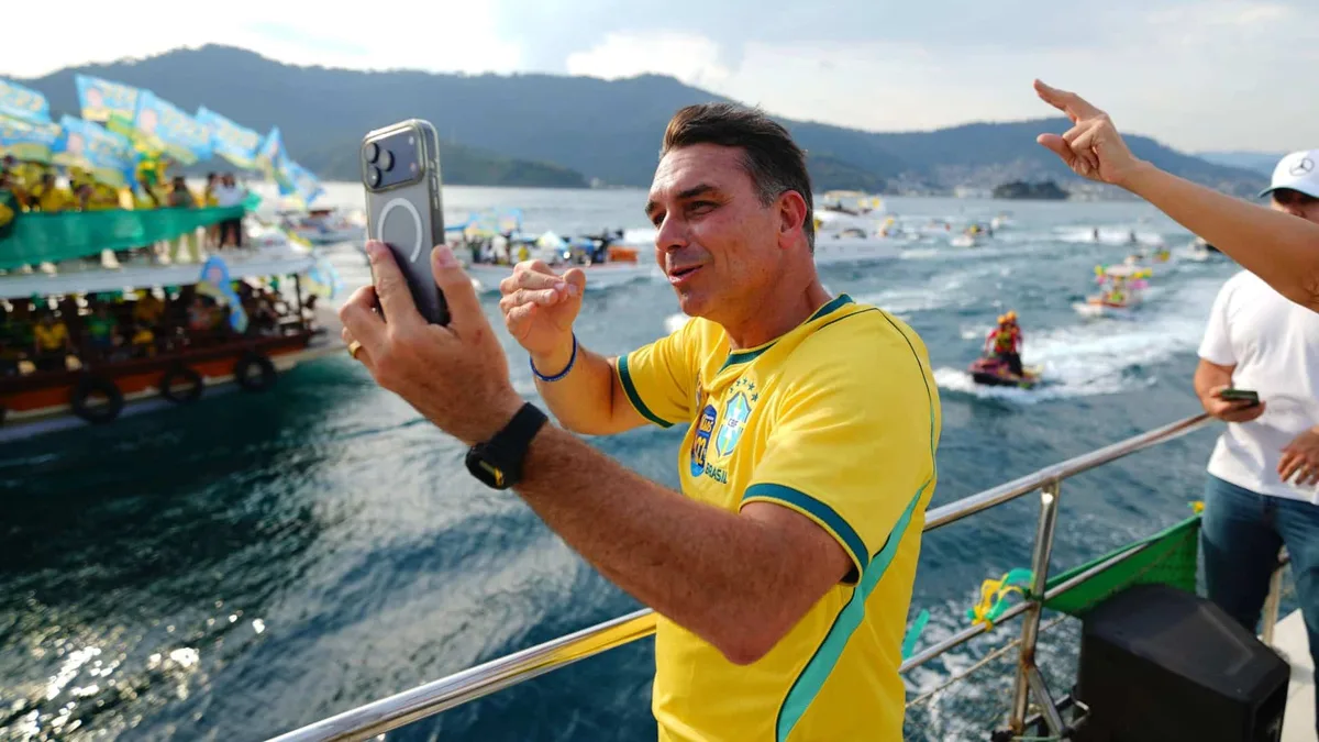 A “redemocratização” de Flávio Bolsonaro e a ameaça de uma nova ruptura