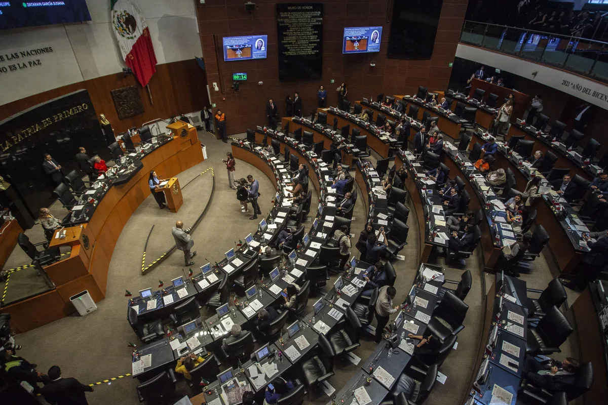 Avanza en el Senado reforma para garantizar desconexión digital