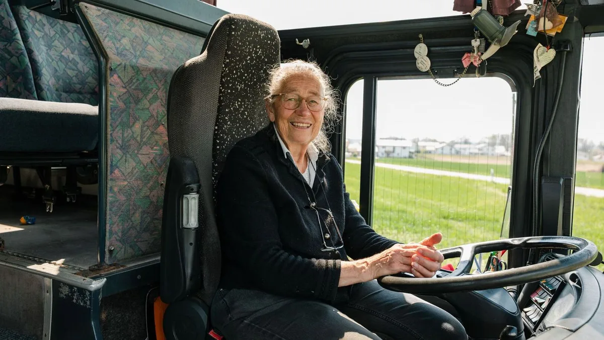 Lebenslinien: Die Oma und ihr Omnibus: Mit Lebensmut und Führerschein