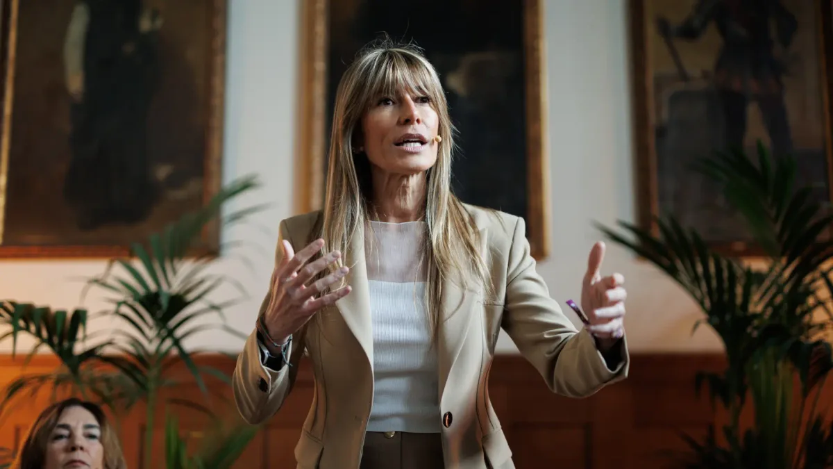 El juez Peinado envía a Begoña Gómez a juicio con jurado popular por tráfico de influencias y malversación