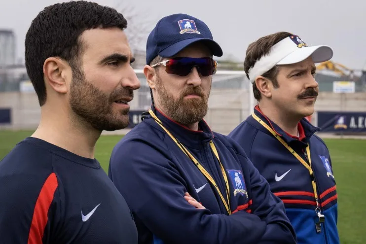 Brendan Hunt explica morte chocante no final da temporada e o futuro de Ted Lasso
