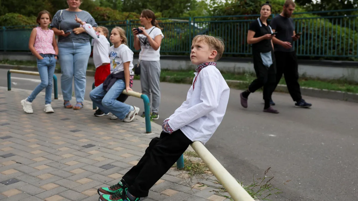 Angriffe zu Schulbeginn: Sechs ukrainische Bahnmitarbeiter sterben bei russischen Angriffen