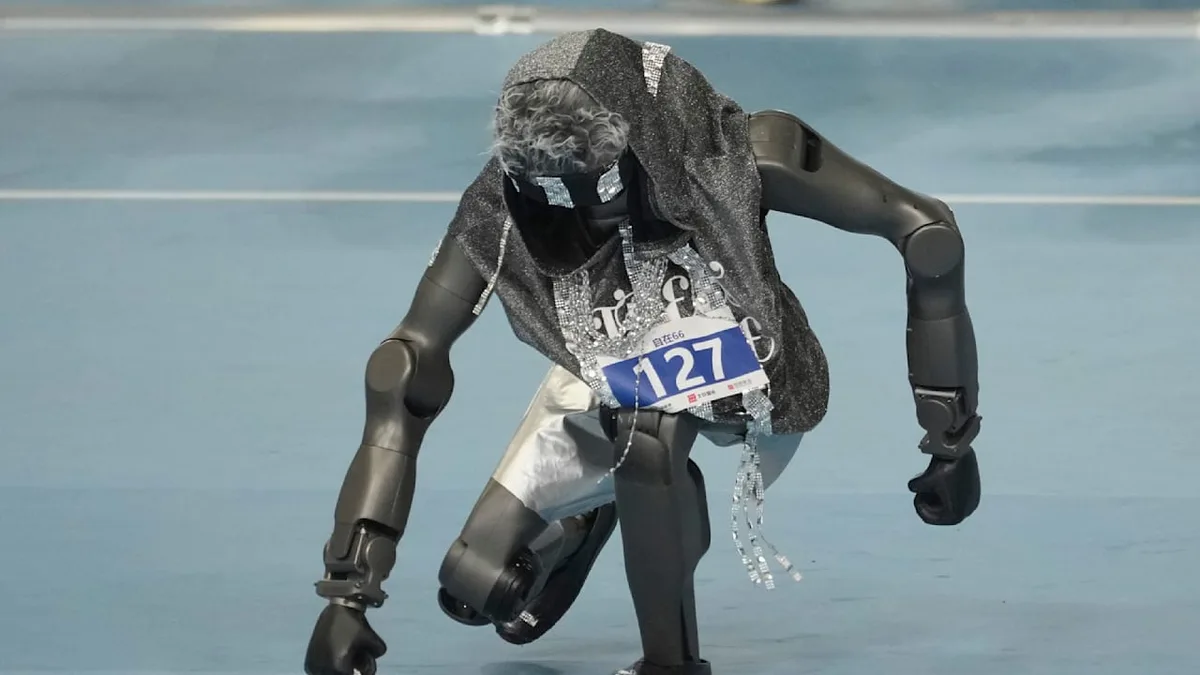 Pleiten, Pech und Blech - Pekings Roboter-Pannen-Spiele