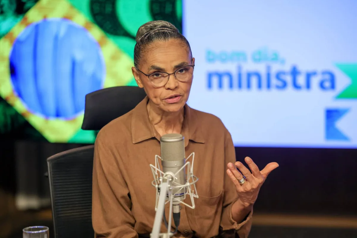 Marina: “Não consigo imaginar o que seria vitória do Flávio Bolsonaro para agenda ambiental”