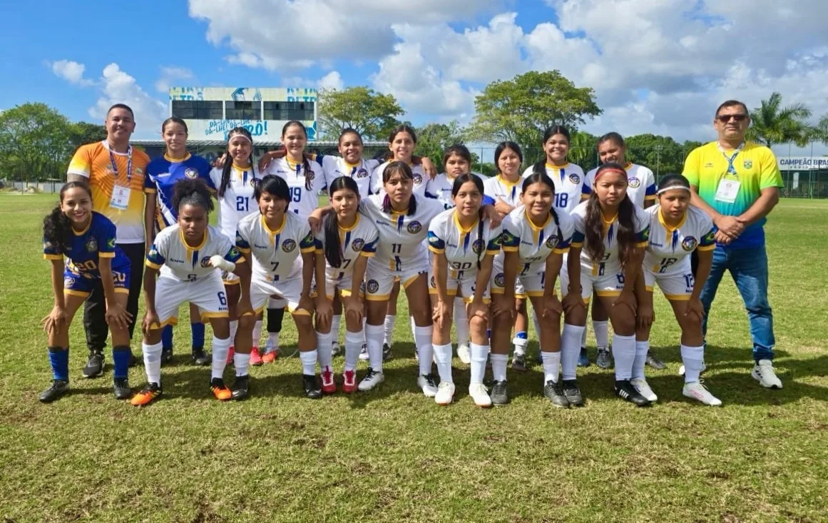 Escola Cícero Vieira Neto estreia com derrota no futebol feminino dos JEBs