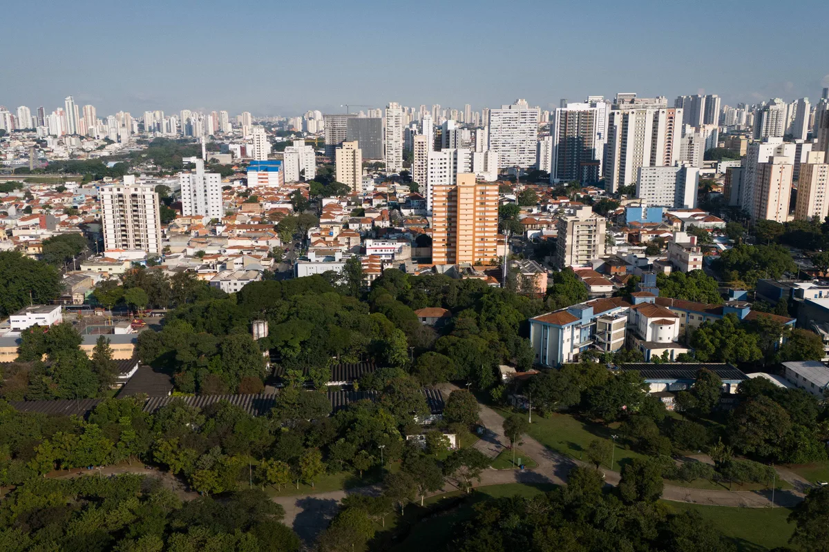Vendas de imóveis crescem 5,3% no segundo trimestre, apesar de juros altos, aponta Cbic