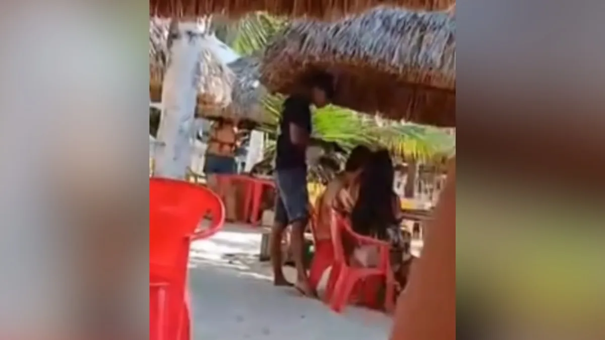 Homem se passa por ambulante e assalta clientes de bar na Avenida Litorânea, em São Luís