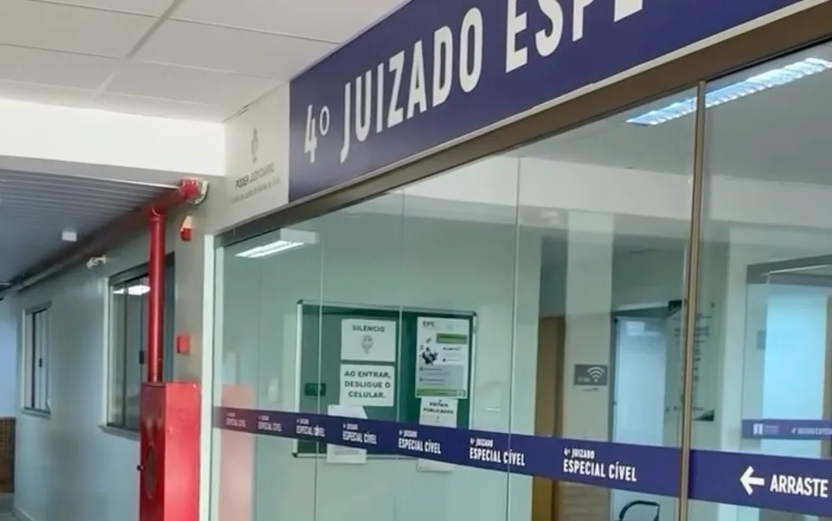 Funerária é condenada a pagar indenização após caixão cair durante o transporte e quebrar