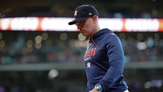 Tensión en los Astros: Jim Crane rompe el silencio y deja en el aire el futuro de Joe Espada