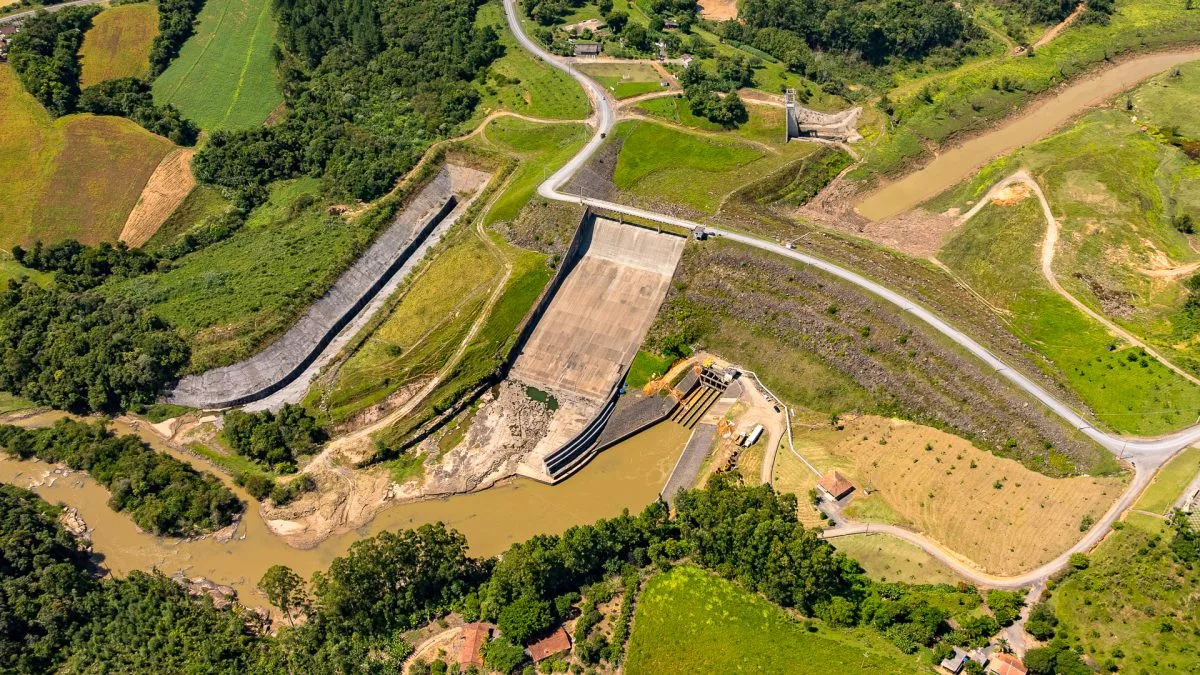SC abre comportas de duas barragens após trégua nas fortes chuvas que atingiram cidades e deixaram rios em nível de alerta
