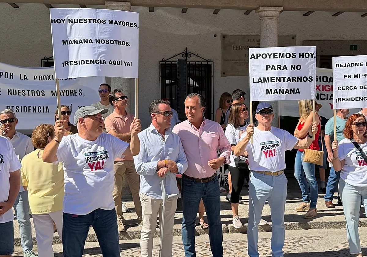 Vox denuncia el «ingente gasto público» de Page a menas mientras «da la espalda» a los mayores