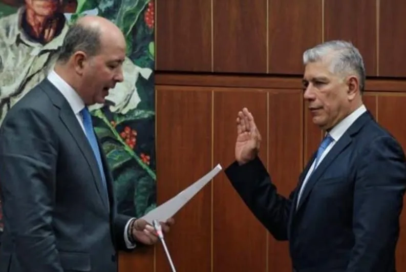 Exsenador de Cambio Radical fue demandado en la Corte Suprema: lo acusan por tráfico de influencias