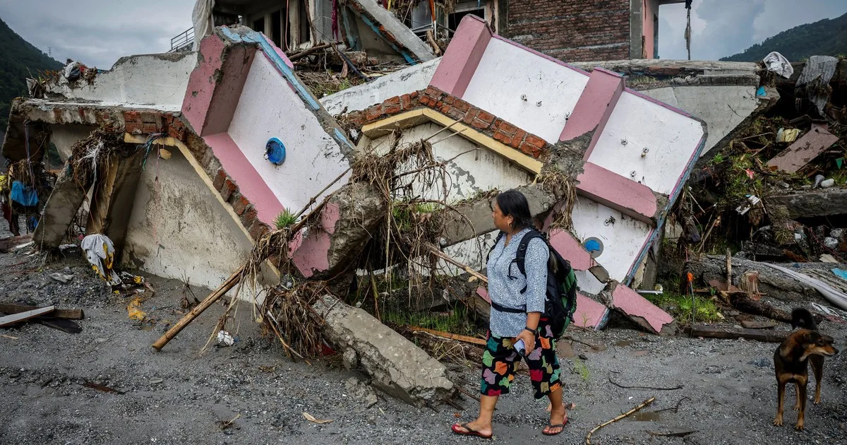 A 25 días de la riada en Nepal, aún buscan a 5.800 personas que desaparecieron con el avance del agua