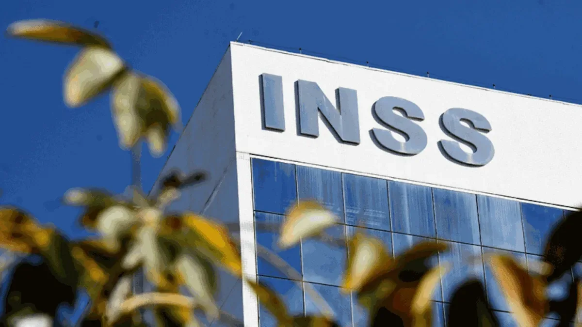 INSS nega envio de SMS sobre cancelamento de aposentadoria; entenda